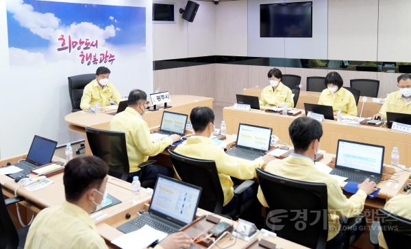 [크기변환]광주시장, 대통령 주재 코로나19 대응 영상회의 참석 (1).jpg