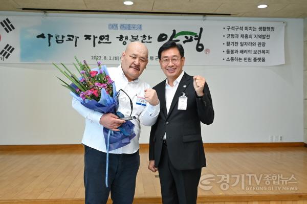 [크기변환]01 양평군 노지심 선수 홍보대사 위촉(2).jpg