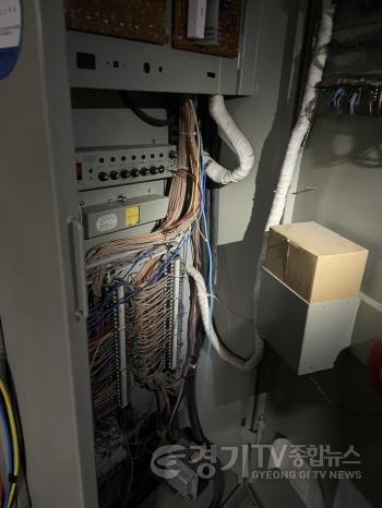 [크기변환]수신기+고장난채+방치된+산후조리원.jpeg