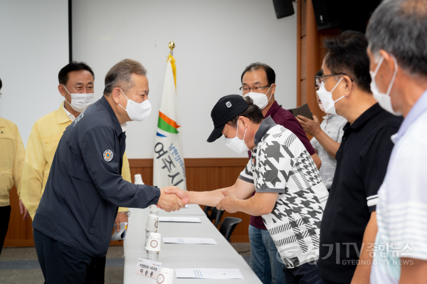 [크기변환]01- 이충우 여주시장  행안부 장관에 산북면 ‘특별재난지역 선포’ 건의 (3).png