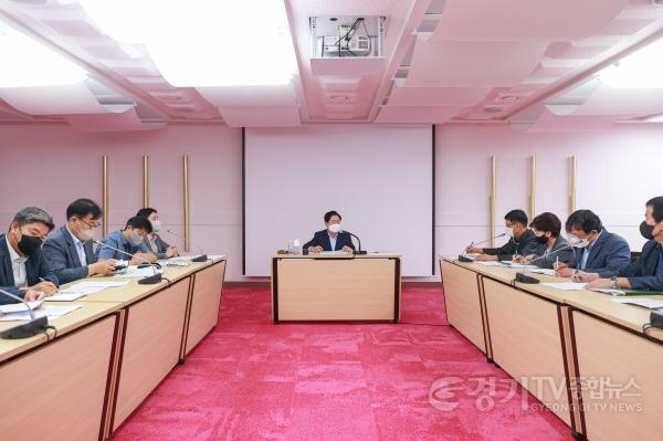 [크기변환](0819)[기획예산과]남양주시, 민선 8기 출범 후 첫 간부 회의 실시(사진1).JPG