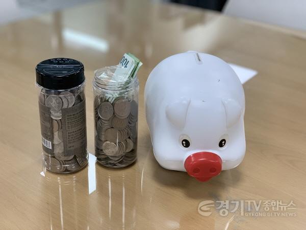 [크기변환]고사리 손으로 모은 용돈 수해 피해 이웃 위해 기부.jpeg