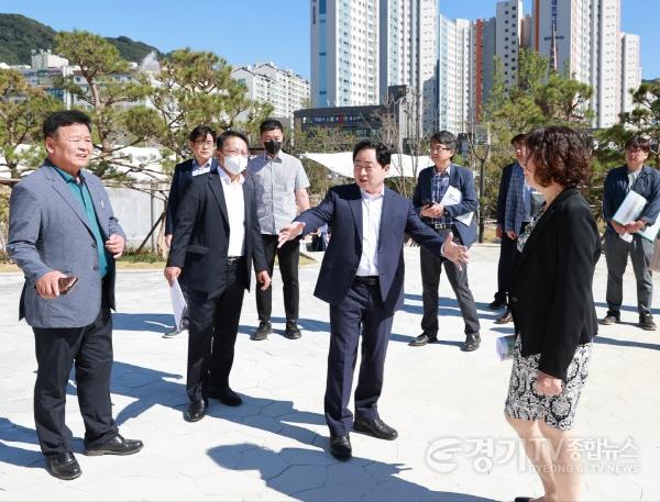 [크기변환](0927)[홍보기획관]주광덕 남양주시장, 호평동 주요 민원 현장 점검 나서(사진1).jpg