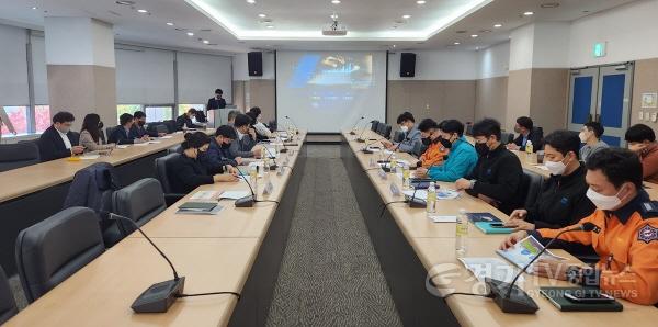 [크기변환]신규 데이터 분석 사업 완료보고회.jpg