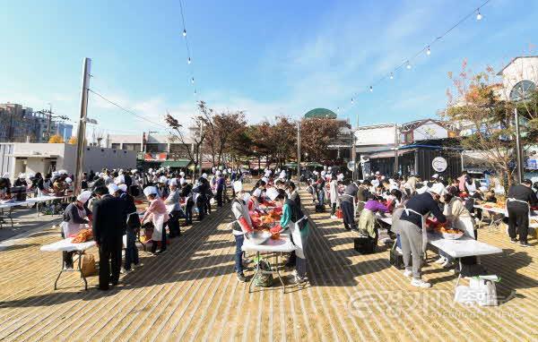 [크기변환]1-1 제3회 오산오색시장 김장행사.jpg