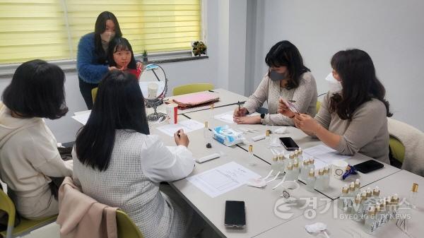 [크기변환]사본 -사진2(수원교육지원청, 교원 대상 마음회복 프로그램 운영) (1).jpg