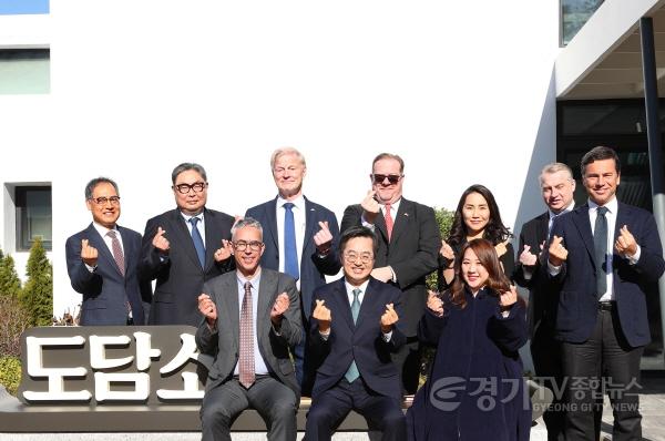 [크기변환]사본 -북미·유럽지역 주한상공회의소 소통 간담회(1).jpg