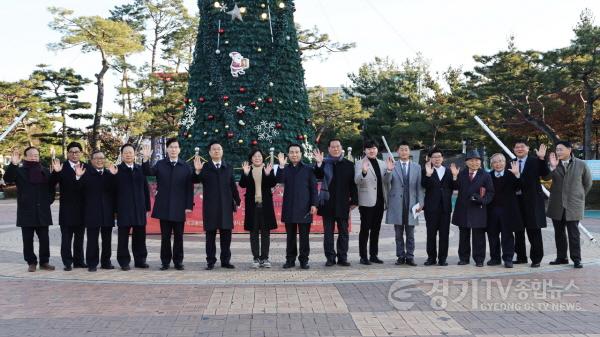 [크기변환]사본 -추가1. 성탄트리점등식 개최2.jpg