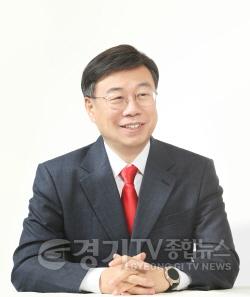 [크기변환]사본 -공보관-신상진 성남시장은 2023년 사자성어로 ‘해현경장(解弦更張)’을 선정했다.jpg