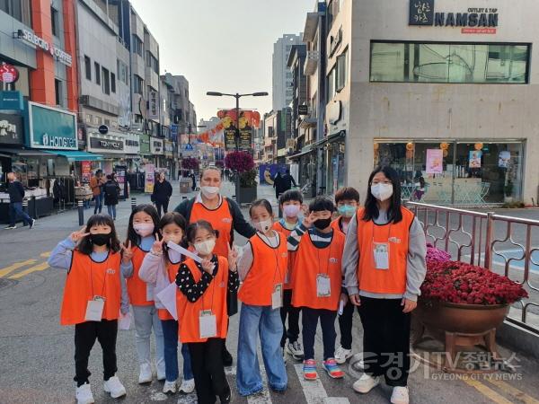 [크기변환]사본 -12-23-2-2_평택시국제교류재단_2022년_글로벌_언어교실_및_거리운영_프로그램_성료.jpg