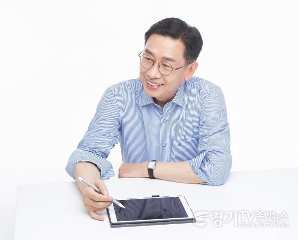 [크기변환]사본 -사본 -전진선 군수 프로필 사진.jpg