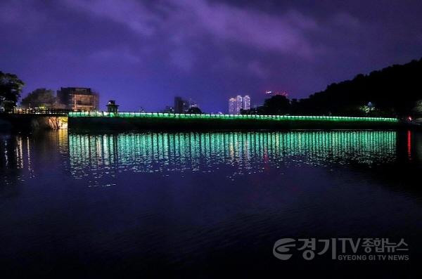 [크기변환]사본 -설봉호수 경관조명 (1).jpg