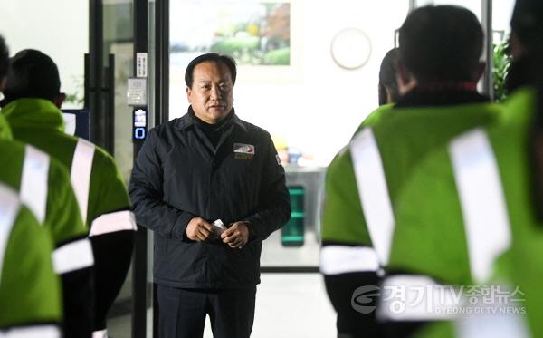 [크기변환]1-1 청소업체현장격려.jpg