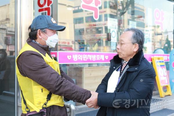 [크기변환]사본 -초도순시(현장직원 격려2).jpg