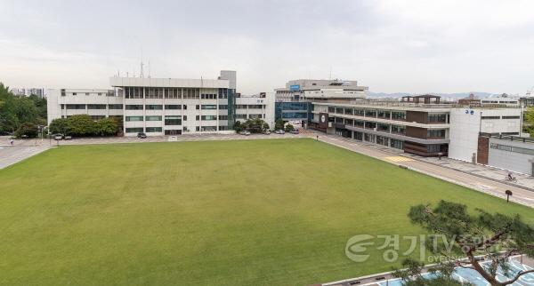[크기변환]사본 -구청사+잔디마당.jpg