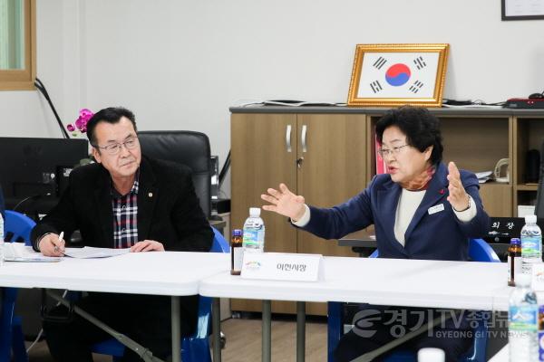 [크기변환]사본 -남부시장실(장호원 전통시장 번영회 사무실 .).jpg