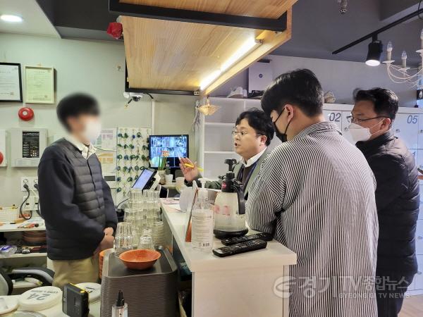 [크기변환]사본 -4. 룸카페 점검 (2).jpg