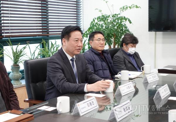 [크기변환]사본 -(사진자료2) 한국도자재단-리드케이훼어스 업무협약.jpg