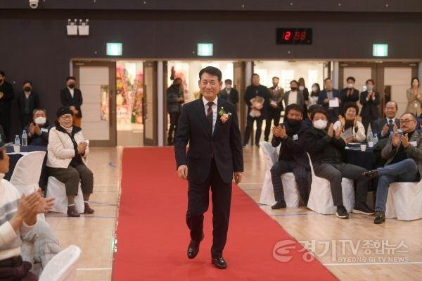 [크기변환]2-2 권병규 오산시체육회 취임회장.jpg