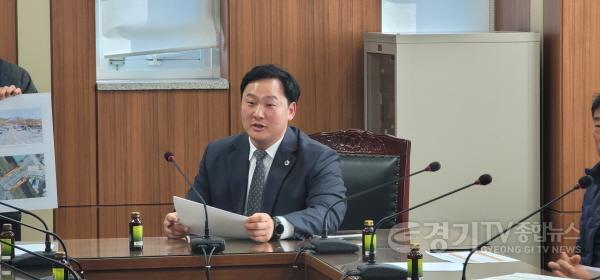 [크기변환]사본 -230302 고준호 도의원- 파주의 현안을 듣다... 도로민원 해결위해 나서_사진1.jpg