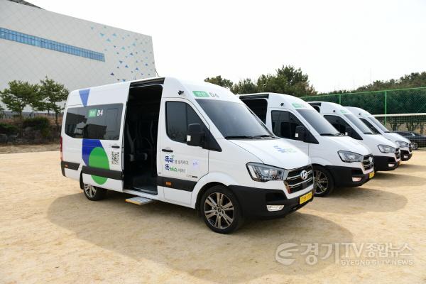 [크기변환]사본 -94.원하는 시간 장소서 탑승… 똑버스 21일부터 대부도 전역 달린다 (1).jpg