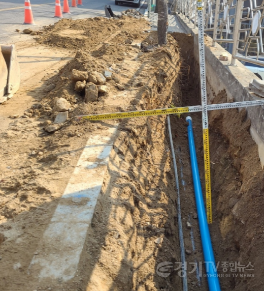 [크기변환]사본 -1. 용인특례시가 미급수지역 13곳에 수돗물을 공급하기 위해 4.4km의 상수관로를 설치한다 (1).png