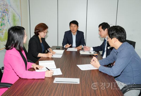 [크기변환]사본 -[사진자료] 하남시의회 '문화예술 연구단체'  4월 17일 제1차 간담회 개최(사진_하남시의회 제공).jpg