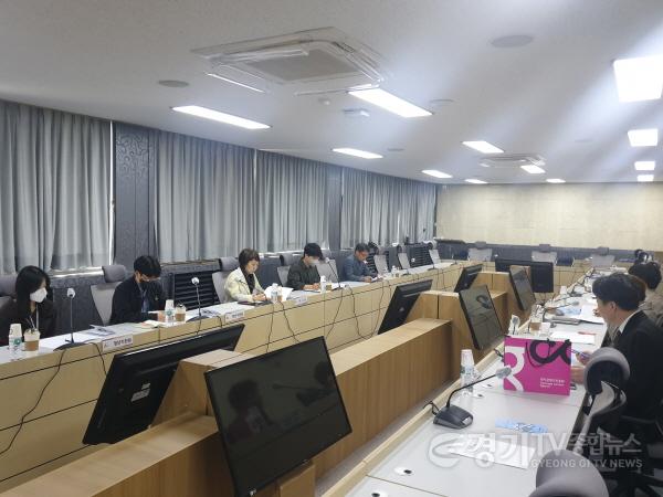 [크기변환]사본 -01- 청년들의 더 좋은 일자리를 위해 머리를 맞댄 경기도와 여주시 (1).jpg