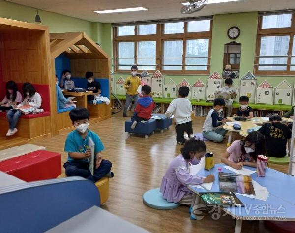 [크기변환]사본 -0422 경기도교육청, 책 읽는 학교문화 조성과 학교 독서교육 확대 나서(사진 1).jpg