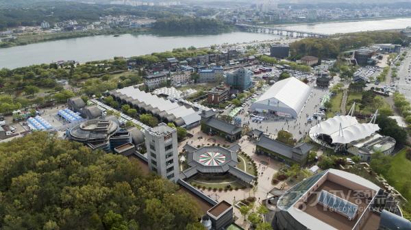 [크기변환]여주도자기축제 전경.jpg