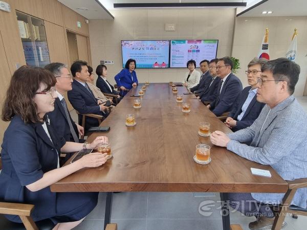 [크기변환]사본 -사진2(수원교육지원청, 2023년 제2회 전국교육장협의회 이사회 운영).jpg