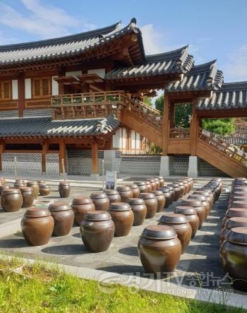 [크기변환]사본 -사진자료_수원전통문화관 장 가르기 체험 진행 관련 사진(3).jpg