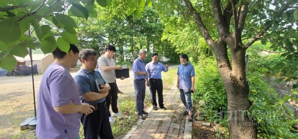 [크기변환]사본 -230605 고준호- 파주시 광탄면 가드레일 지주 붕괴 위험지역 현장 방문 실시_사진1.jpg