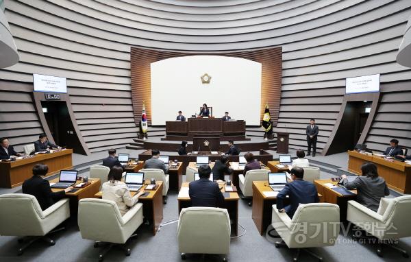 [크기변환]사본 -본회의 사진 (1).jpg