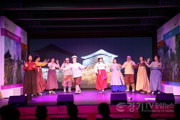 [크기변환]사본 -수원시,‘2023세계유산축전 통합기자 간담회’에서‘2023세계유산축전 수원화성’홍보.jpg