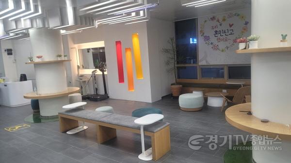 [크기변환]사본 -04- 여주시 행복민원실 새단장, 민원인들에게 호평.jpg