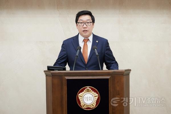 [크기변환]사본 -20230622 제273회 제1차 정례회 제3차 본회의-5분 자유발언(5)강영웅 의원.jpg