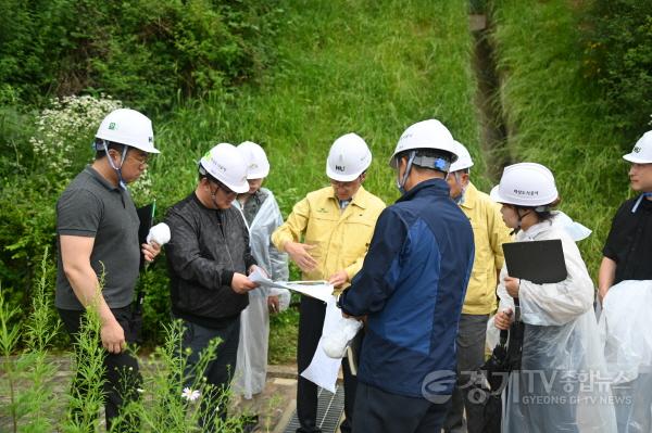[크기변환]사본 -(보도사진)여름철 우기 및 폭염 대비 합동 안전점검 실시 (1).jpg
