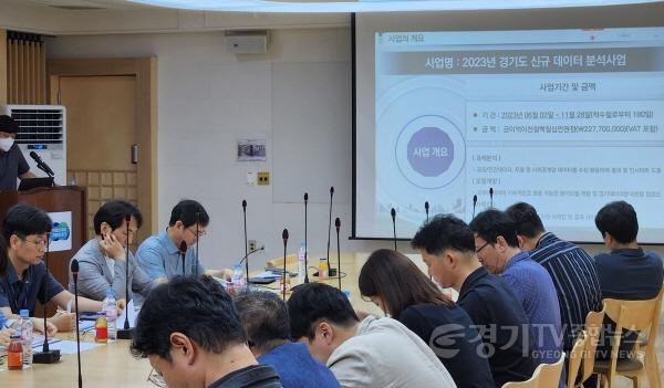 [크기변환]사본 -신규데이터 분석사업 착수보고회 (2).jpg