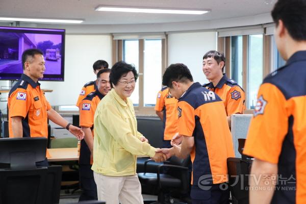 [크기변환]사본 -재난대응 최일선 유관 기관 격려 방문(이천소방서) (1).jpg