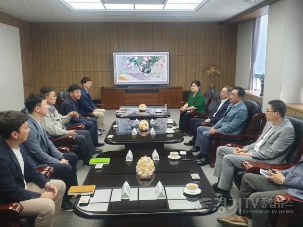 [크기변환]9-2 평택시 미래산업의 충전(charger) LG전자 평택공장 방문.JPG