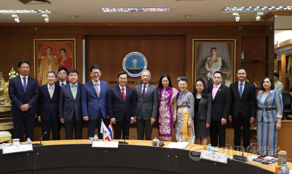 [크기변환]사본 -태국 관광체육부장관 면담(1).jpg