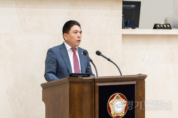 [크기변환]사본 -20230707 제274회 임시회 제1차 본회의 5분 자유발언(1)이창식 의원.jpg