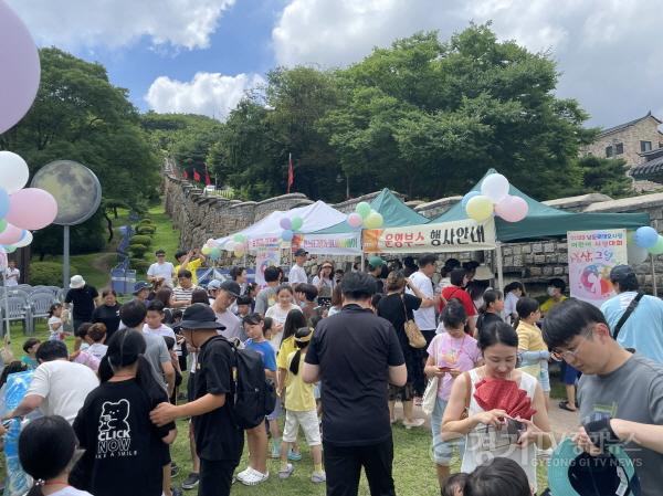 [크기변환]사본 -2023남문로데오시장 어린이 사생대회‘상상,그 넘어’개최(2).jpg