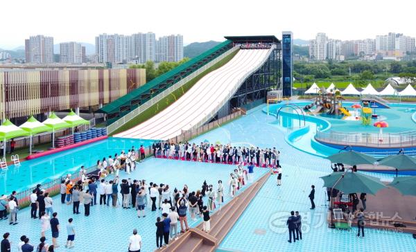 [크기변환]사본 -“올여름 더위가 두렵지 않다”광주시 워터파크 개관(1).jpg