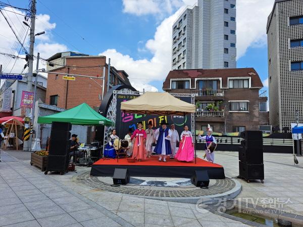 [크기변환]오산문화재단 장터스테이지 도화예술단.jpg