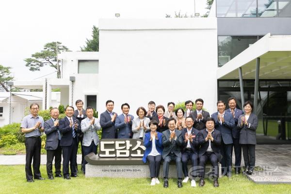 [크기변환]사본 -경기도의회 경제노동위원회 오찬 간담회(1).jpg