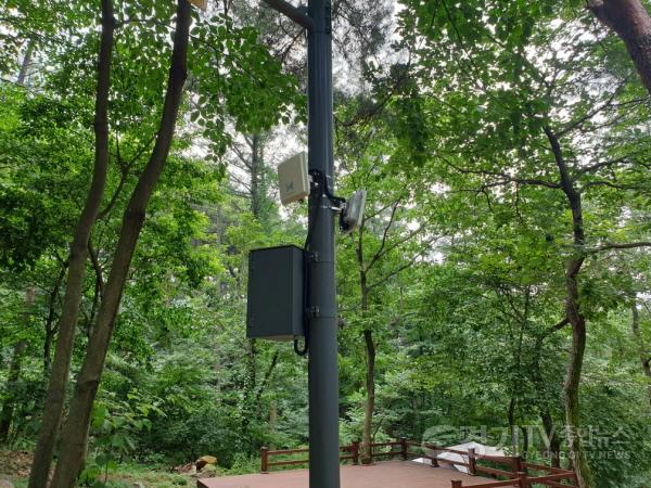 [크기변환]사본 -2. 용인특례시가 용인자연휴양림의 야영데크 시설에 인터넷 와이파이 시설을 설치하고 서비스를 개시했다..jpg