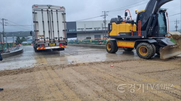 [크기변환]사본 -통복천 현장 집중호우 선제적 대응 피해 예방 (1).jpg