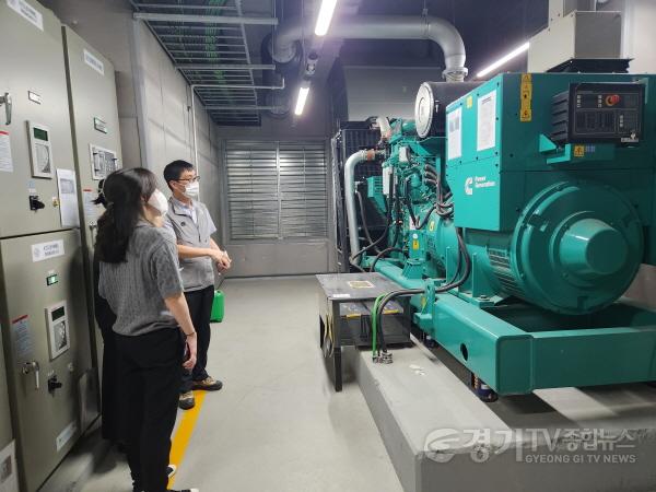 [크기변환]사본 -2-1. 용인특례시 관계자들이 관광숙박시설을 점검하고 있다..jpg